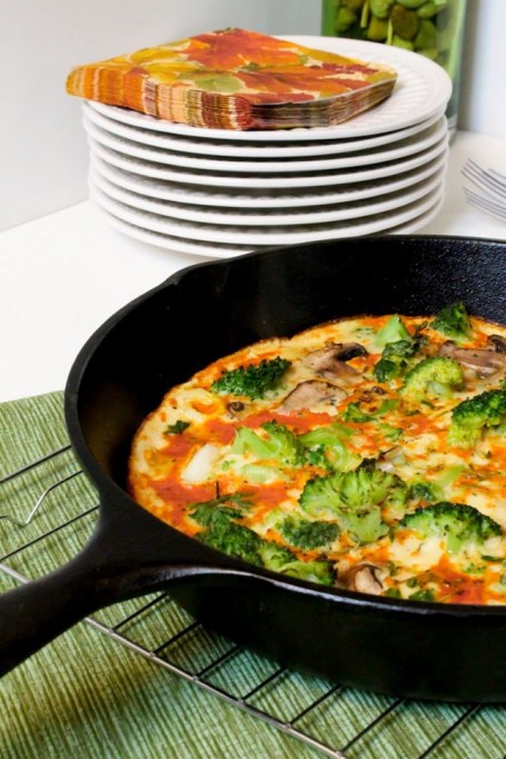 Leek Broccoli and Mushroom Frittata - Eat Spin Run Repeat