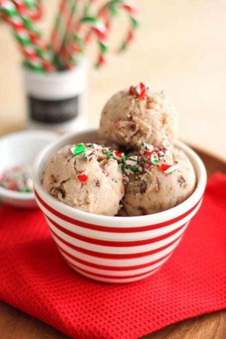 Peppermint Chocolate Chip Ice Cream - Eat Spin Run Repeat