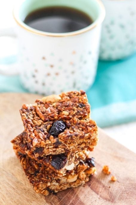 Made with 100% nutrient-dense whole food ingredients, these gluten-free, vegan-friendly Cherry Cashew Cacao Nib Bars are a perfect snack whether you're in the office or hiking up a mountain. (Did I mention they're also far cheaper per bar than any store-bought granola bar? Hooray for budget-friendly healthy snacks!) Recipe via Eat Spin Run Repeat // @eatspinrunrpt