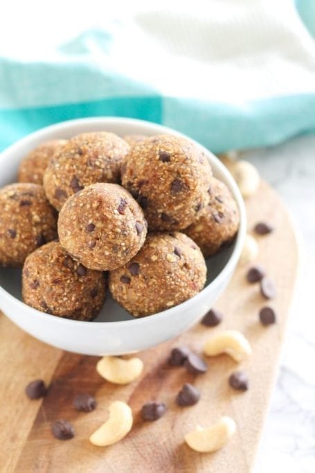 Easy Vegan Chocolate Chip Cashew Cookie Dough Protein Bites - Eat Spin Run Repeat