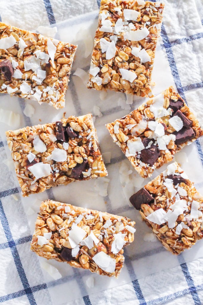 Coconut Chocolate Chunk Granola Bars | gluten-free, vegan and loaded with gorgeous dark chocolate chunks for the ultimate on-the-go healthy snack! | My Fresh Perspective | #glutenfree #dairyfree #vegan #eatclean